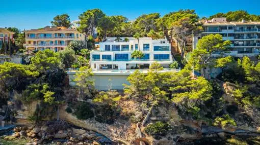 Frontline modern villa in Cala Vinyes Frontline modern villa in Cala Vinyes